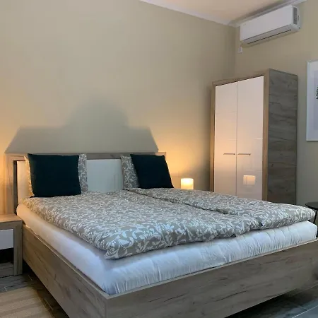 Hana Apartment